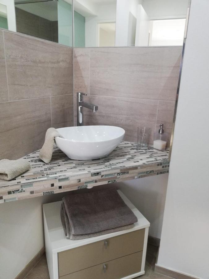 Apartmani Deluxe Jasenice  Exteriör bild
